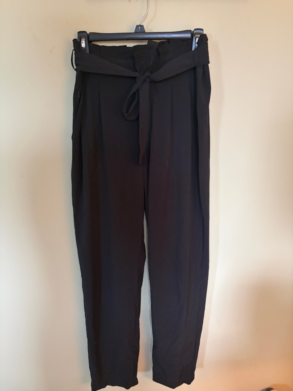 Athleta Skyline II Black Paperbag Waist Trousers with Tie
